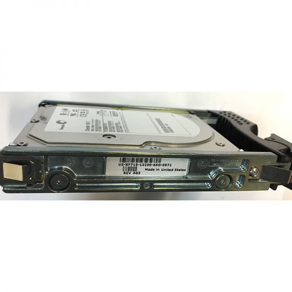 0XF719 - Dell 300GB 10K RPM FC 3.5" HDD for all CX4's, CX3-80, -40, -40C, -40F, -20, 20C, 20F, 10C 15 slot enclosures