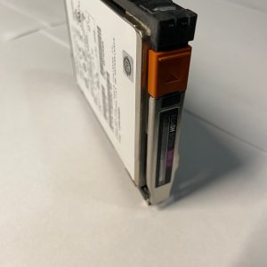 D3-2S12FX-800 - EMC 800GB SSD SAS 2.5" HDD for Unity 300, 400, 500, 600 series 25 disk enclosures D3-2S12FX-800 - EMC 800GB SSD SAS 2.5" HDD for Unity 300, 400, 500, 600 series 25 disk enclosures