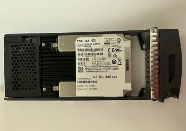 SDFAM70NHB01 - NetApp 3.8TB SSD SAS 2.5" HDD for DS224C 24 bay enclosure.