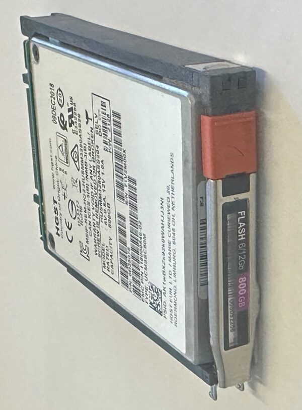 H4SMM328 EMC800 - EMC 800GB SSD SAS 2.5" HDD for Unity 300, 400, 500, and 600 series 25 and 80 disk enclosures. 1 year warranty.